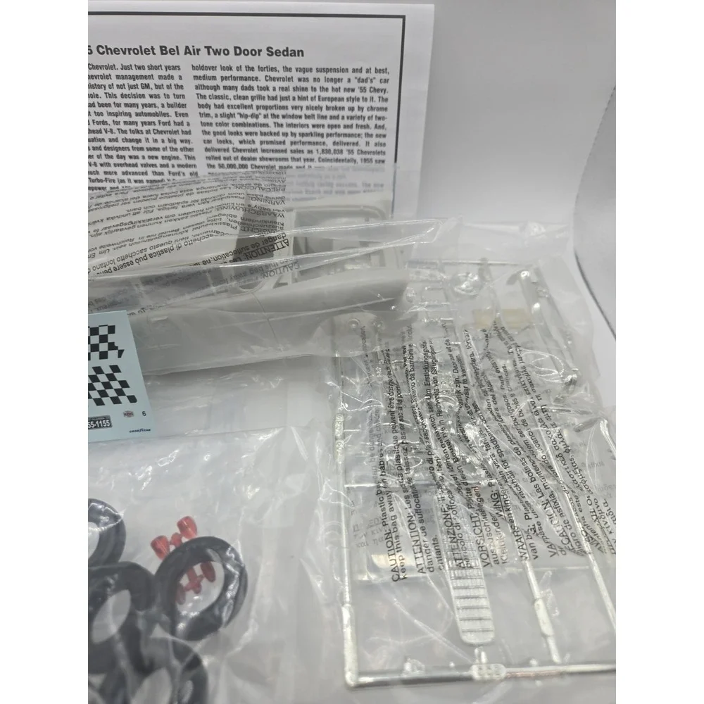 AMT 1955 Chevy Bel Air Street Machine 1:25 Car Model Kit Unassembled Skill 2